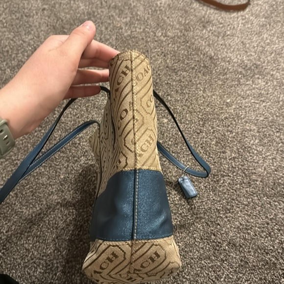 Coach Purse - Picture 4 of 8